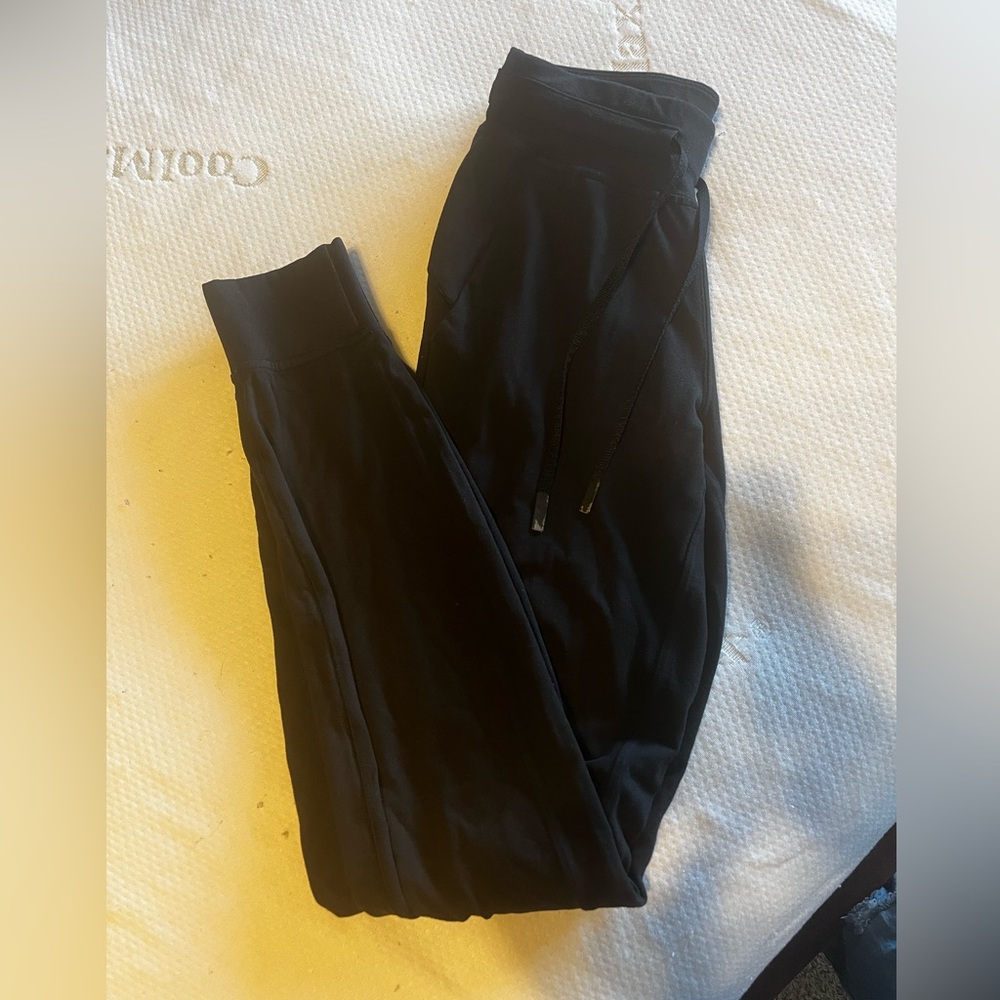 Women’s Lululemon Joggers